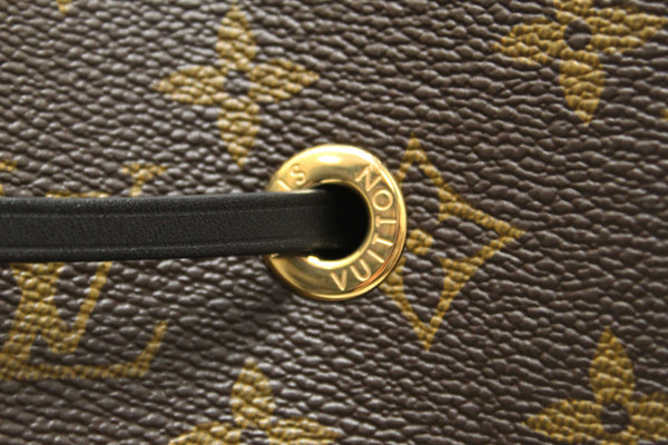 Louis Vuitton Classic Monogram Canvas with Black Leather NéoNoé MM Shoulder Bag