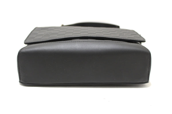 Louis Vuitton Damier Infini District PM Messenger B | Italystation.com - Now at italystation.com