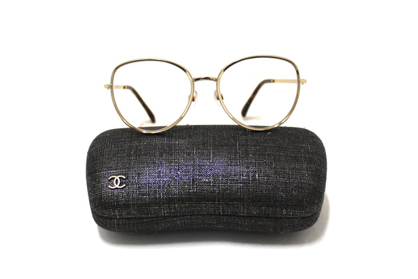Chanel Light Gold-Tone Chain Oversize Sunglasses | Italystation.com - Shop Now at italystation.com