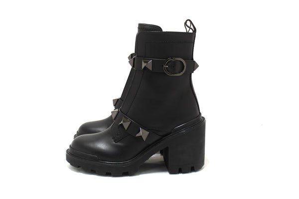 New Valentino Garavani Black Leather Roman Stud Combat Ankle Boots Shoes Size 37
