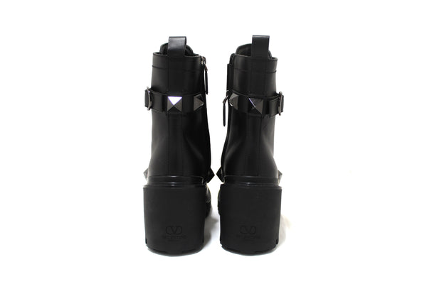 New Valentino Garavani Black Leather Roman Stud Combat Ankle Boots Shoes Size 37
