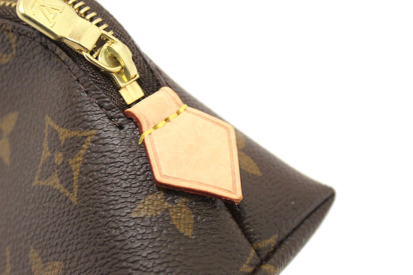 Louis Vuitton Classic Monogram Canvas Cosmetic Pouc | Italystation.com - Now at italystation.com