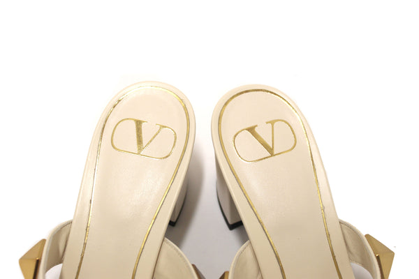 Valentino Garavani White Leather Roman Stud Sandals Size 38.5
