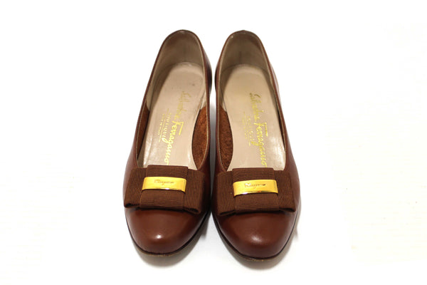 Salvatore Ferragamo Brown Vara Bow Leather Kitten Heel Pumps Size 4.5B