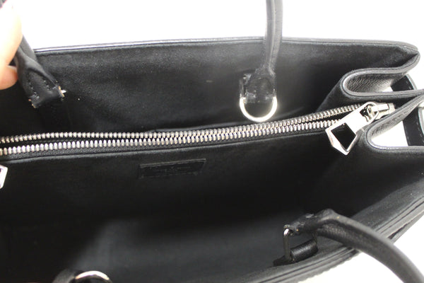 Louis Vuitton Black Epi Grained Cowhide Leather Twist Tote Bag
