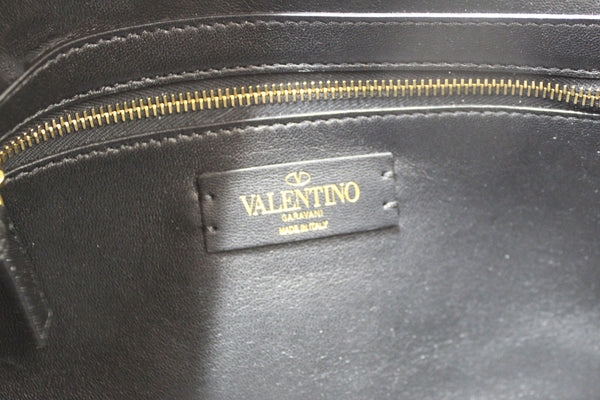NEW Valentino Garavani Large Roman Stud Black Nappa Leather Shoulder Bag