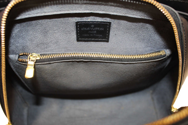 Louis Vuitton Black Epi Leather Pont Neuf HandBag