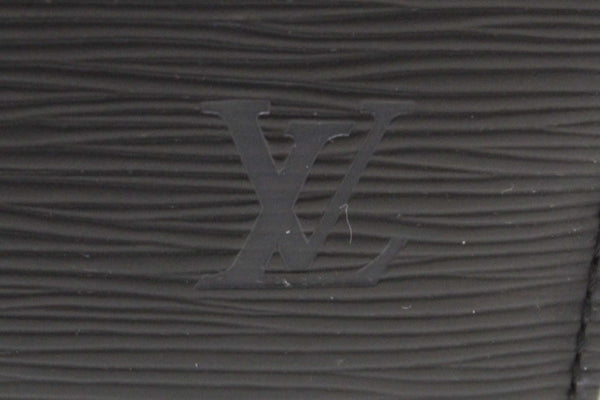 Louis Vuitton Black Epi Leather Pont Neuf HandBag