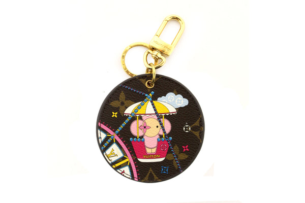 Louis Vuitton 2020 Christmas Vivienne Animation Big Whee | Italystation.com - Shop Now at italystation.com