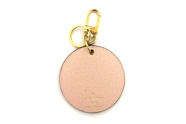 Louis Vuitton 2020 Christmas Vivienne Animation Big Whee | Italystation.com - Shop Now at italystation.com