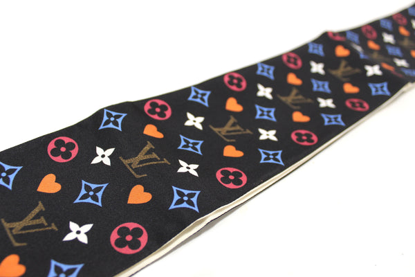 Louis Vuitton NEW Game On Monogram Heart Twilly Bandeau | Italystation.com - Shop Now at italystation.com
