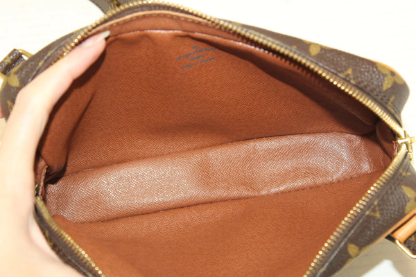 Louis Vuitton Classic Monogram Pochette Marly Bandouliere Messenger Bag