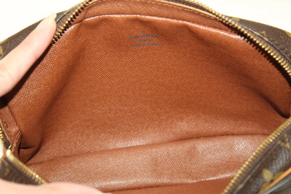 Louis Vuitton Classic Monogram Pochette Marly Bandouliere Messenger Bag