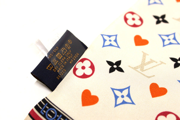 Louis Vuitton NEW Game On Monogram Heart Twilly Bandeau | Italystation.com - Shop Now at italystation.com