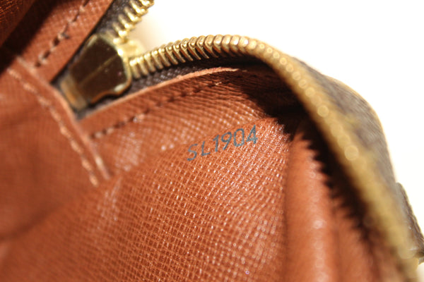 Louis Vuitton Classic Monogram Pochette Marly Bandouliere Messenger Bag