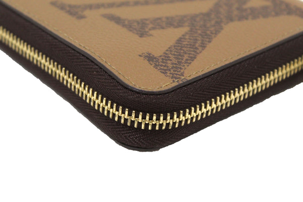 Louis Vuitton Giant Monogram Reverse Canvas Zippy Wallet