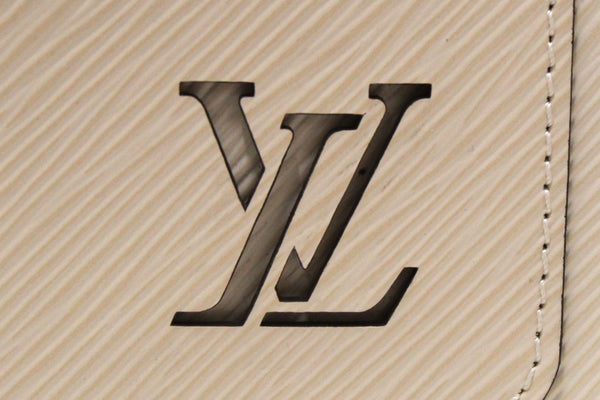 Louis Vuitton White Epi Leather Marelle Shoulder/Messeng | Italystation.com - Shop Now at italystation.com