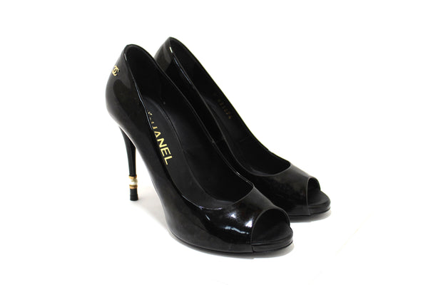 CHANEL Chanel Black Patent Leather CC Pearl Embellished Heel Peep Toe | Italystation.com - Shop Now at italystation.com