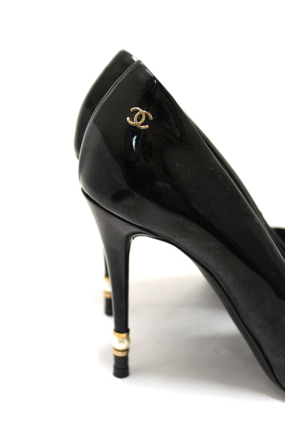CHANEL Chanel Black Patent Leather CC Pearl Embellished Heel Peep Toe | Italystation.com - Shop Now at italystation.com