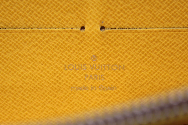 Louis Vuitton Grey Epi Leather Zippy Wallet