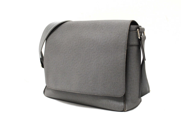 Louis Vuitton Grey Taiga Leather Roman PM Messenger Bag