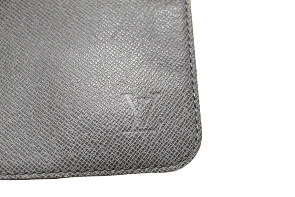 Louis Vuitton Grey Taiga Leather Roman PM Messenger Bag