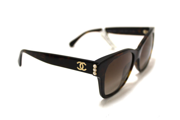 NEW Chanel Tortoiseshell Polarized Pearl CC Square | Italystation.com - Now at italystation.com