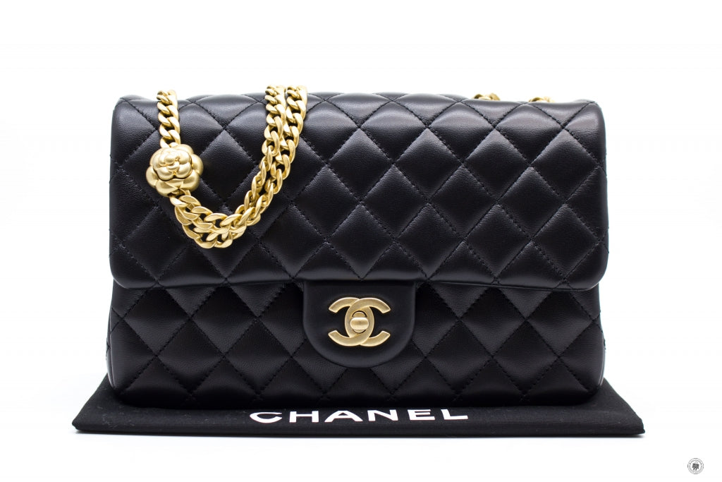Chanel Mini Flapbag Review, Lambskin and Gold Tone Metal, Light