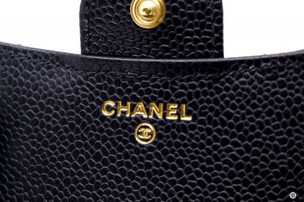 chanel-ap-y-classic-fold-wallet-old-model-a-caviar-short-wallet-ghw-IS037191