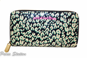 Limited Edition Louis Vuitton Teal & Beige Vernis Leopard Zippy Wallet