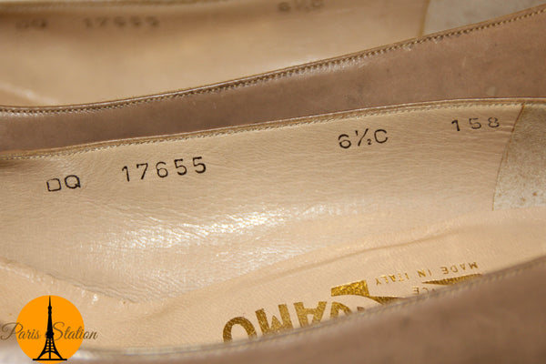Salvatore Ferragamo Taupe Leather Pumps Size 6.5C