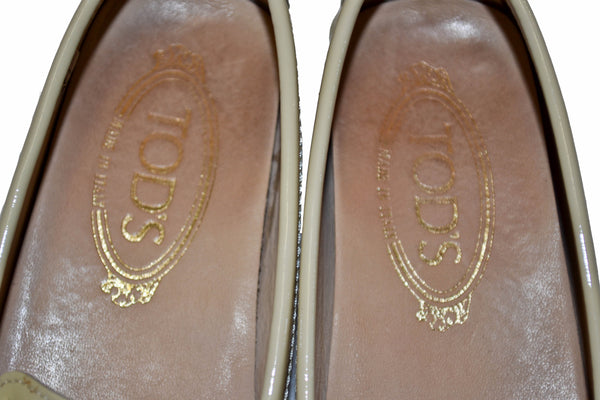 Tod's Beige Gommino Pin Patent Leather Driving Shoes Size 35