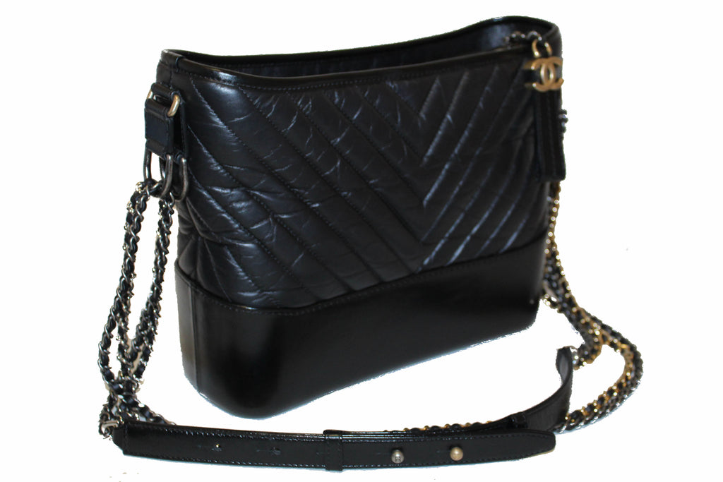 1000% AUTH! w/RECEIPT🤍 20S Chanel Gabrielle Chevron White 🤍 Hobo Shoulder  Bag