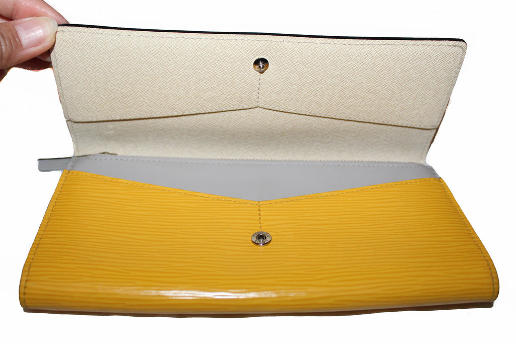 Louis Vuitton White/Yellow Epi Flore Leather Long Flap Wallet – Italy  Station