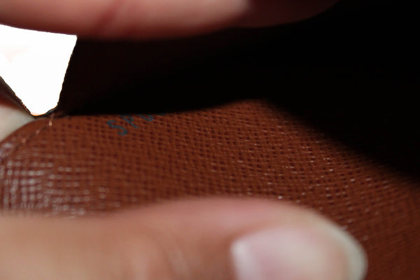 路易·威登（Louis Vuitton）經典會標大型緊湊型錢包