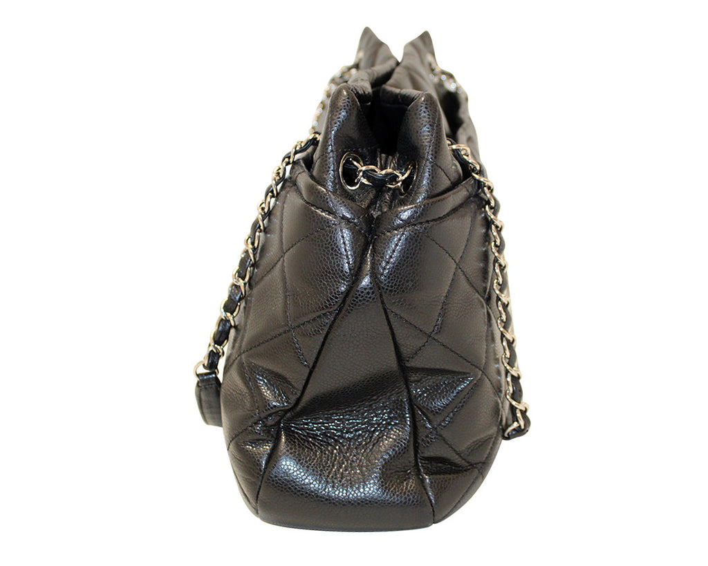 chanel black hobo handbag