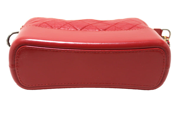 香奈兒（Chanel）紅色老化小牛皮皮革小型Gabrielle Hobo Crossbody Bag