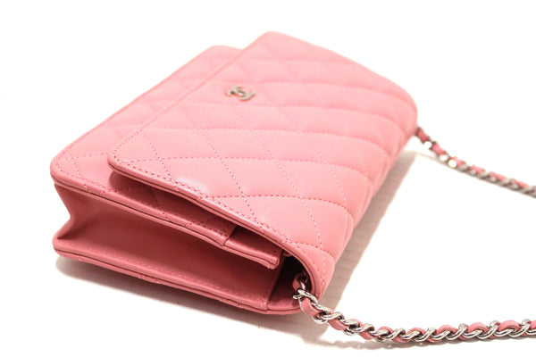 Chanel 粉紅色絎縫小羊皮鏈錢包 WOC 郵差包