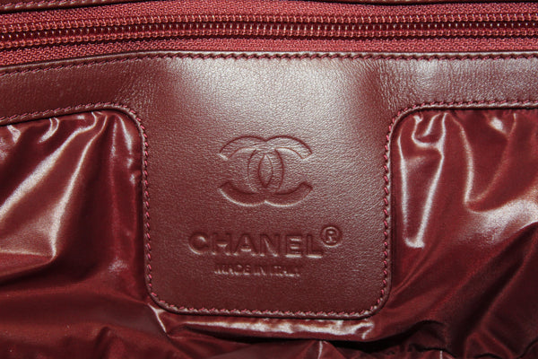 Chanel Coco Cocoon 黑色絎縫尼龍雙面手提包