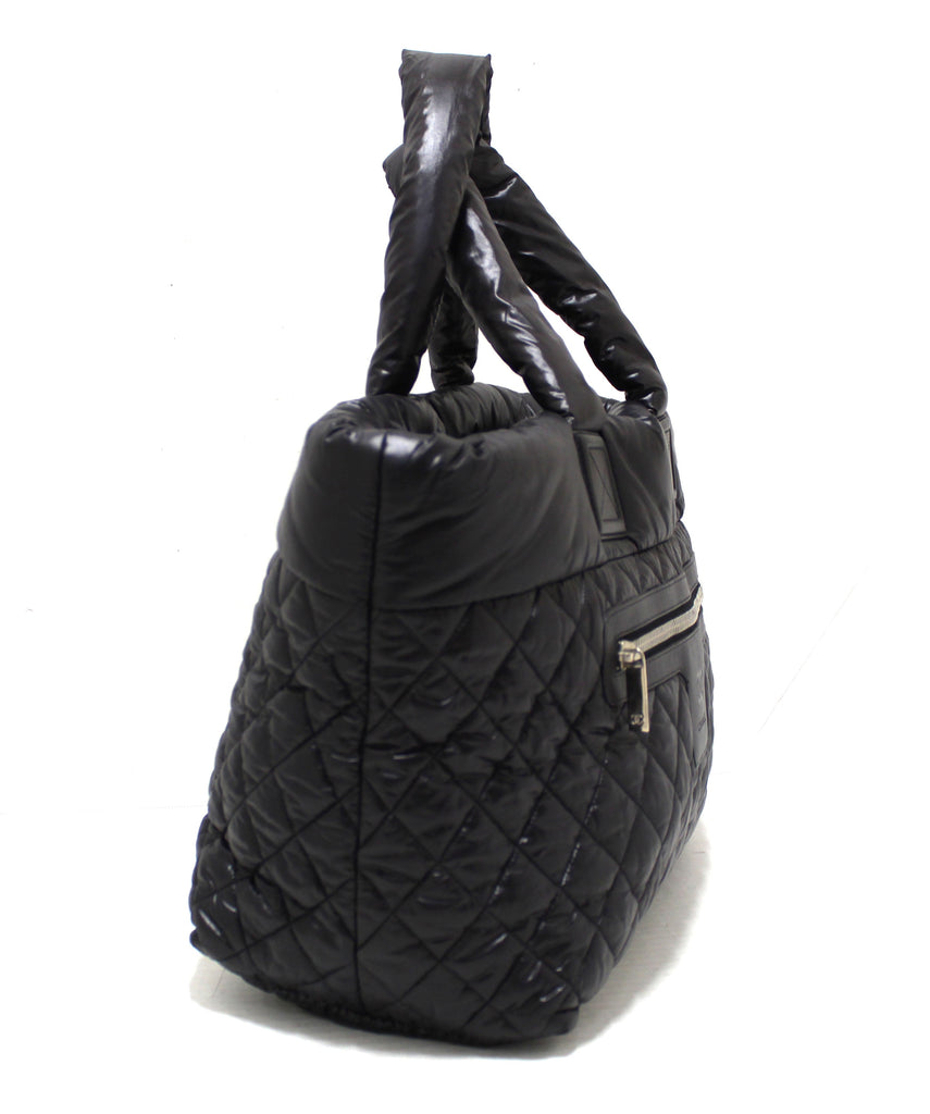 Chanel Coco Cocoon Black Quilted Nylon Reversible Tote – Italy Station