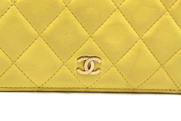 Chanel 黃色絎縫小羊皮皮革皮夾