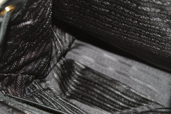Prada Black Tessuto Nylon機器人背包