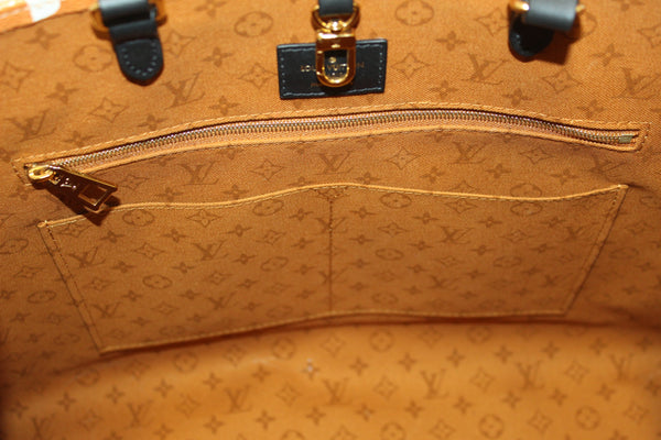 路易·威登（Louis Vuitton）限量版狡猾的會標巨頭Onthego GM手提袋