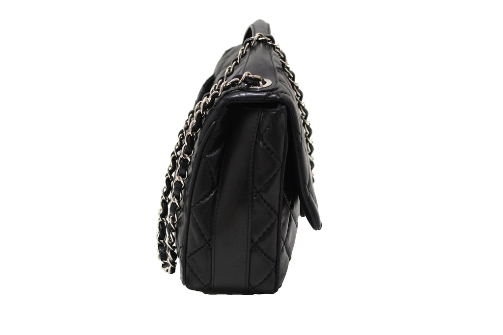 Chanel Black Quilted Lambskin Easy Carry Jumbo Flap Bag – Italy Station