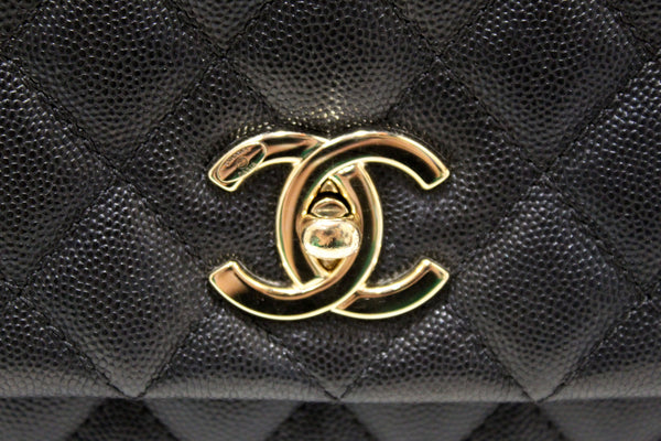Chanel 黑色絎縫魚子醬皮革小號 CoCo 手柄翻蓋包