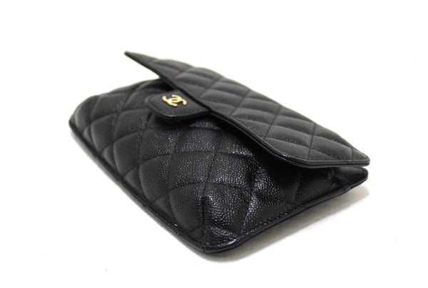 Chanel 黑色魚子醬絎縫皮革手機包鏈條斜挎包