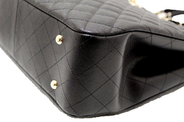Chanel 黑色絎縫魚子醬皮革大號購物托特包