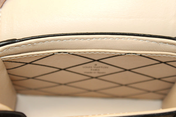 路易·威登（Louis Vuitton）經典會標必需行李箱