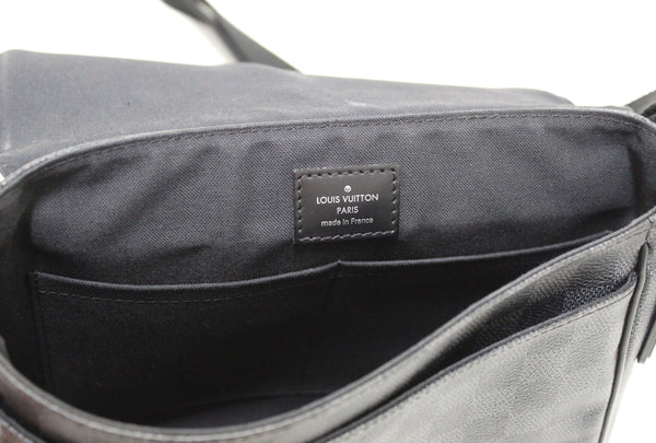 Louis Vuitton Damier Graphite District PM Messenger Bag – Italy Station