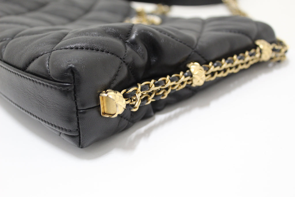Chanel Black Lambskin Quilted Crush on Chains Hobo Bag – Italy Station